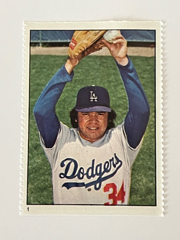 1982 Fernando Valenzuela Fleer Stamp #1 (NM-MT)
