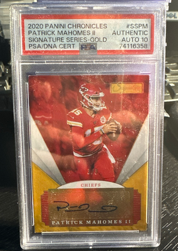 2020 Chronicles Signature Series Gold Mahomes /3 