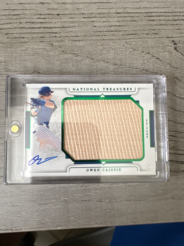 OWEN CASSIE AUTO RELIC /5!!