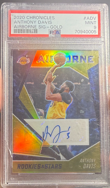 2020 Chronicles Anthony Davis Airborne Gold Auto /10 PSA 9 