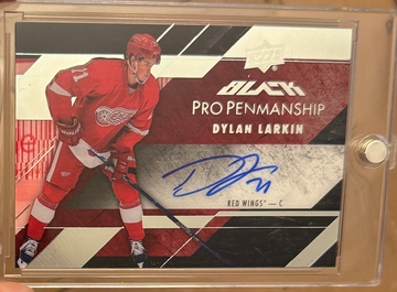 2015-16 Upper Deck UD Black Dylan Larkin Pro Penmanship Rookie Autograph Auto
