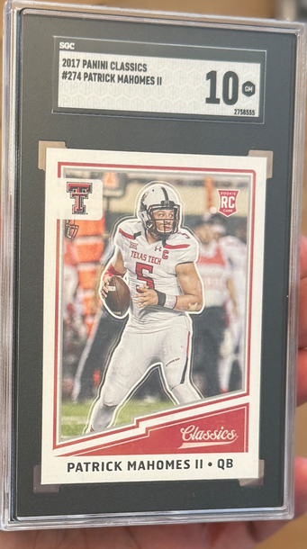 2017 Panini Classics Patrick Mahomes II Rookie SGC 10