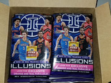 2021-22 Illusions NBA  cello box from case