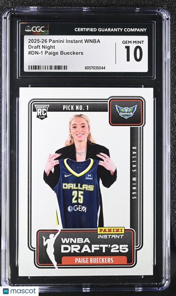 Graded 10 2025 Panini Instant WNBA Paige Bueckers Auto DN-1 Base Rookie Insert Dallas Wings