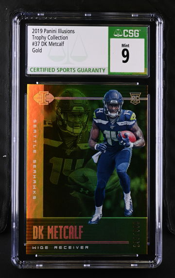 2019 DK METCALF TROPHY COLLECTION GOLD 