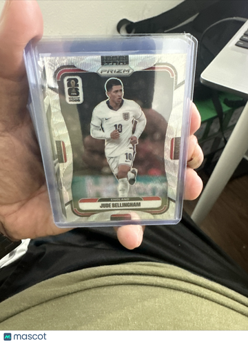 2026 Panini Prizm FIFA World Cup 2026 Jude Bellingham #114 Silver Wave