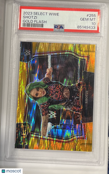 2022 Panini Select WWE Shotzi #34 Gold Flash Prizm PSA 10