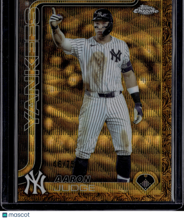 2025 Topps Chrome Gilded Collection Aaron Judge #99 Gold Etched Refractor