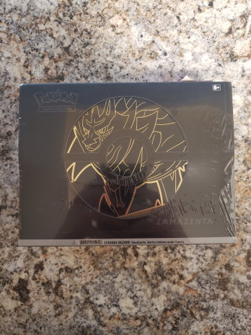 Pokemon TCG Sword And Shield Elite Trainer Box Plus Zamazenta 
