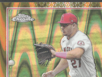 2022 Topps Chrome Mike Trout #200 Gold RayWave