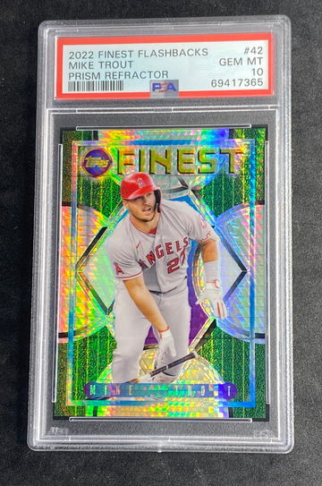 2022 Topps Finest Flashbacks 42 Mike Trout Prism Refractor 19/35 PSA 10