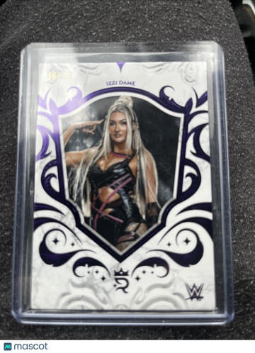 2025 Topps Chrome WWE Izzi Dame #71 Purple Short Print Parallel/Variety Base Set