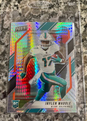 Jaylen Waddle - 2021 Panini VIP Gold - Hyper RC