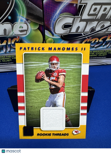 2017 Panini Donruss Patrick Mahomes II #7 Blue Parallel/Variety Rookie Memorabilia Insert