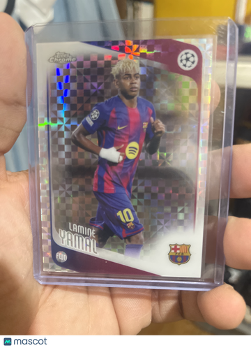 2026 Topps Chrome Lamine Yamal #10