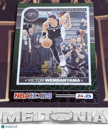2024-25 Hoops Victor Wembanyama #165 Premium Prizms Lazer Green /25 Short Print SN