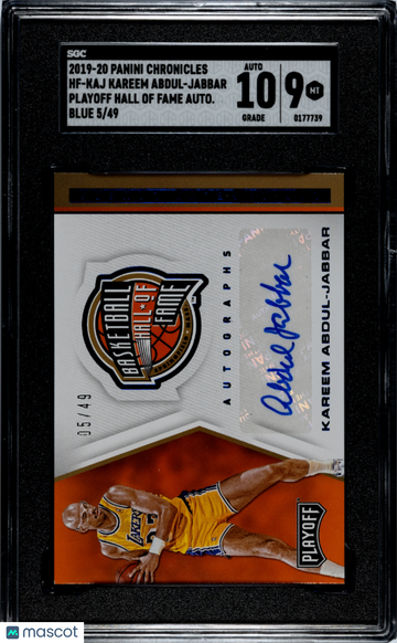 2019 Panini Chronicles Kareem Abdul-Jabbar #HF-KAJ Playoff Hall Of Fame Autograph Blue SGC 9 Auto 10