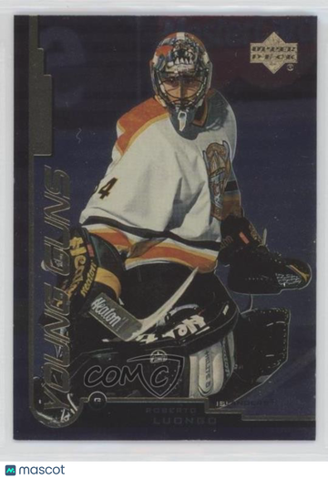 1999-00 Upper Deck Gold Reserve Roberto Luongo #163 Young Guns Rookie Base Set