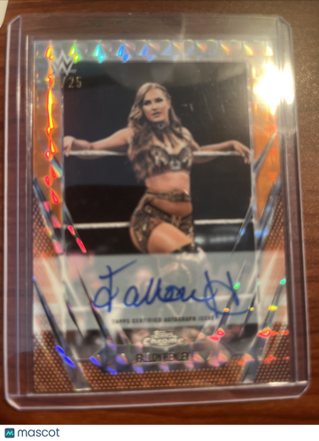 2026 Topps Chrome WWE Fallon Henley Chrome Topps