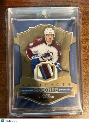 2022-23 Upper Deck Artifacts Alex Newhook #RS-AN ROOKIE YEAR ONE SWEATERS patch Rookie Jersey