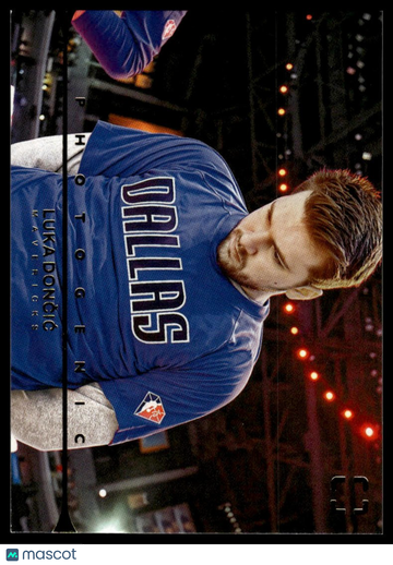 2021-22 Panini Photogenic Luka Doncic #2