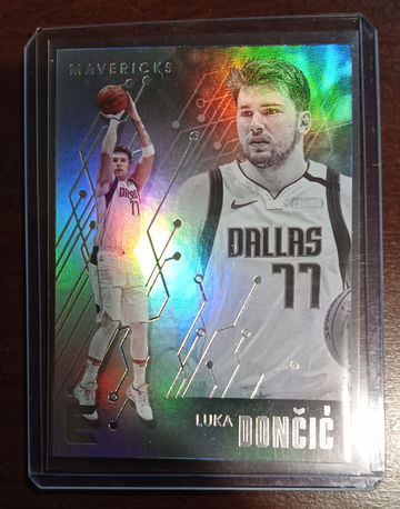 Luka Doncic Essential base