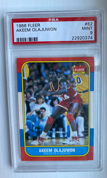 1986 Topps Hakeem Olajuwon PSA 9