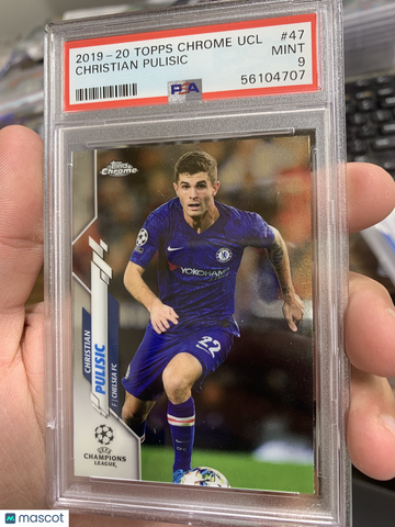 2019 Topps Chrome UEFA Champions League Christian Pulisic #47 PSA 9