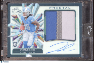 2023 Panini One Fractal Jahmyr Gibbs #385 Patch Autograph /60 Patch RC
