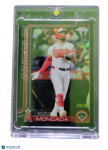 2025 Topps Chrome Yoán Moncada #USC22 Green Refractor /10