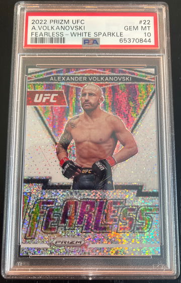2022 Prizm UFC Alexander Volkanovski Fearless White Sparkle Prizm