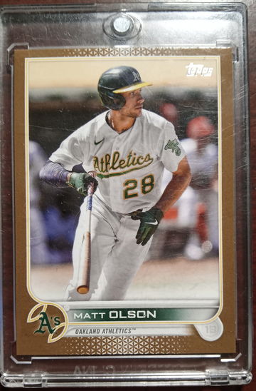 Matt Olson gold parallel /2022