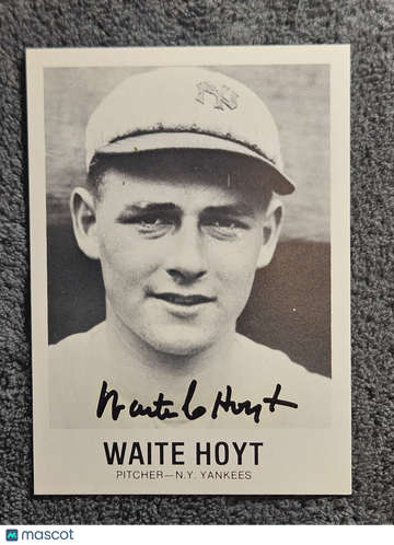 1980 TCMA Waite Hoyt #117 HOF Signed Autograph Auto JSA