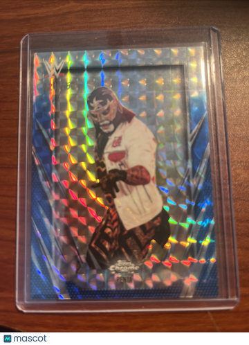 2026 Topps Chrome WWE Penta #41 Blue Geometric Short Print Parallel/Variety Insert