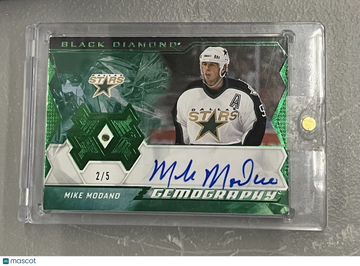 2023-24 Black Diamond Mike Modano #G-MM Emerald Autograph Diamond Upper Deck