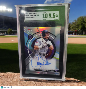 2023 Topps Finest Larry Walker #FA-LW Autograph