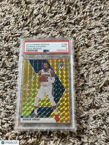 Derrick Favors Gold Mosaic /10 PSA 9