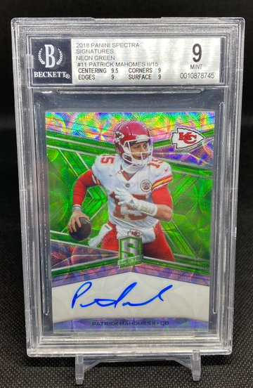 Patrick Mahomes 2018 Spectra Neon Green /15
