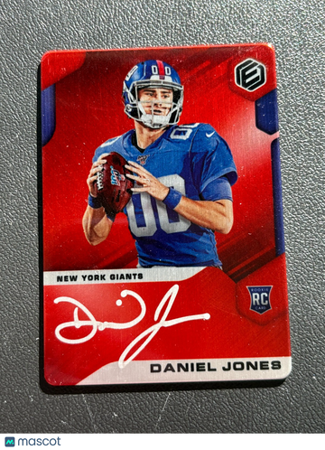 2019 Daniel Jones Rookie Panini Authentic