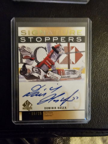 2012 13 SP Authentic Signature Stoppers Gold Auto #6/25 Dominik Hasek