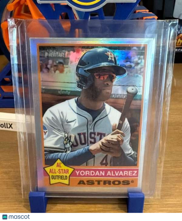 2025 Topps Heritage - Chrome Refractor Yordan Alvarez #500