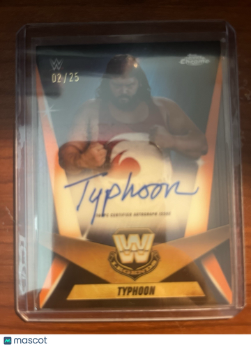 2025 Topps Chrome WWE Chrome Parallel/Variety Insert Topps