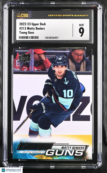 2022 Upper Deck Matty Beniers #213 Young Guns CGC 9