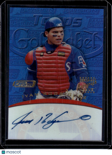 2001 Topps Gold Label Fusion Ivan Rodriguez #FA17 Certified Autograph Issue