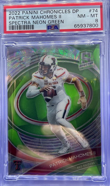 Patrick Mahomes 2022 Panini Chronicles Draft Spectra Green SP 4/49 PSA 8 NM-MT