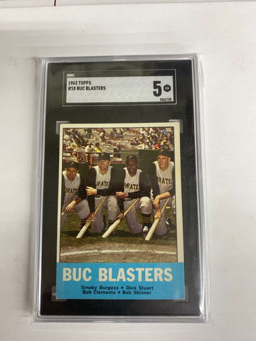 1963 Topps #18 Buc Blasters Roberto Clemente 