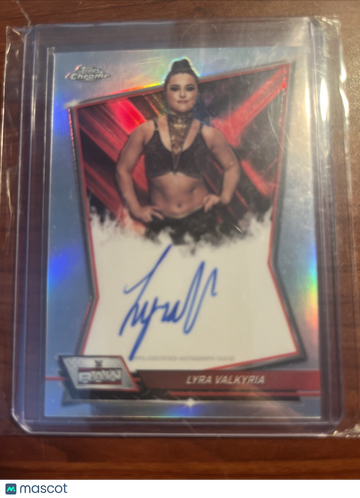 2026 Topps Chrome WWE Lyra Valkyria Refractor
