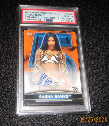 2021 TOPPS  WWE SASHA BANKS ORANGE PSA/DNA AUTO PSA-9