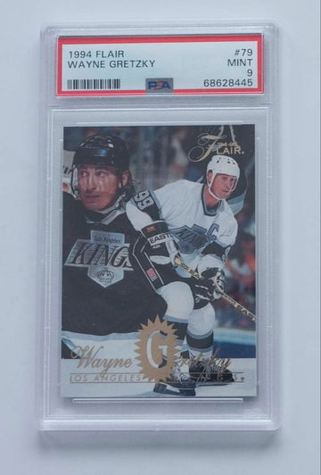 Wayne Gretzky 1994 Flair #79 PSA 9
