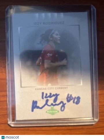 2022 Parkside NWSL Paramount Izzy Rodriguez #PSS-IR gray Insert